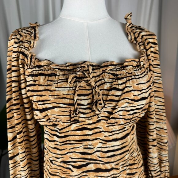 NWT Faithfull the Brand Animal Print Smocked Ira Mini Dress size 4 - Picture 3 of 11